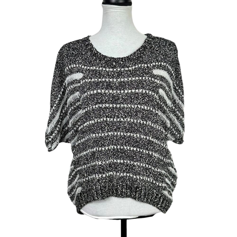 Elizabeth and James Black & White Knit Boxy Short Dolman Sleeve Pullover Sweater